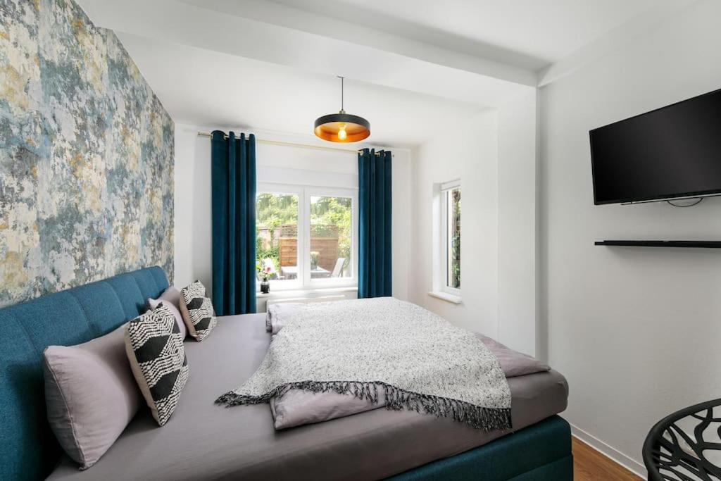 Charmantes Townhaus Mit Garten, W-Lan & Netflix Потсдам Екстериор снимка
