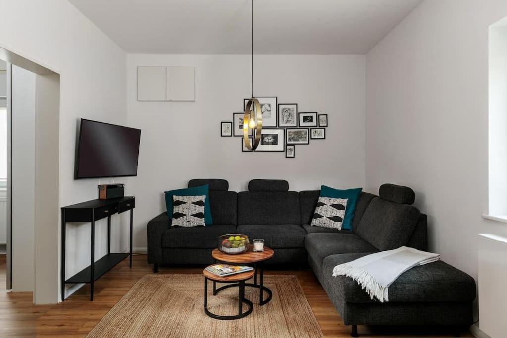 Charmantes Townhaus Mit Garten, W-Lan & Netflix Потсдам Екстериор снимка