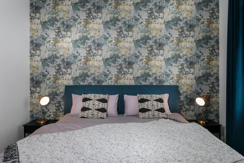 Charmantes Townhaus Mit Garten, W-Lan & Netflix Потсдам Екстериор снимка